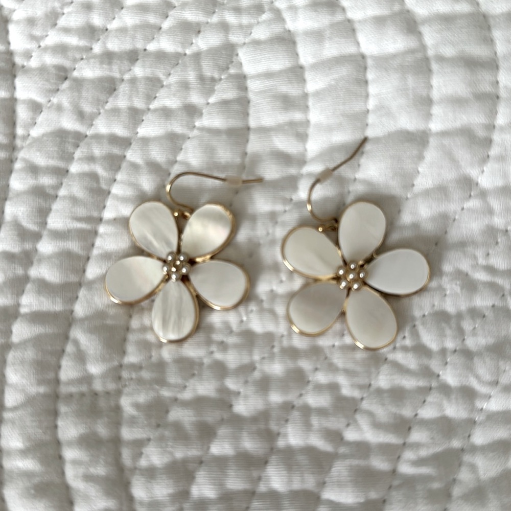 Daisy earrings